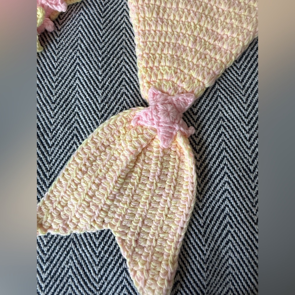 Mermajesty Crochet Mermaid Outfit Set | Tail, Top & Headband | Pink & Yellow - Picture 4 of 9